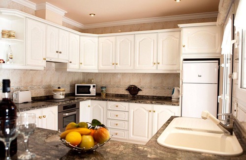 Fanadix House | Stunning private villa for 4 people with A/C, WIFI, private pool, TV, patio and pets allowed