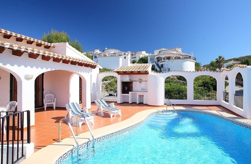 Pego House | Stunning private villa for 8 guests with A/C, WIFI, private pool, TV, terrace and panoramic view