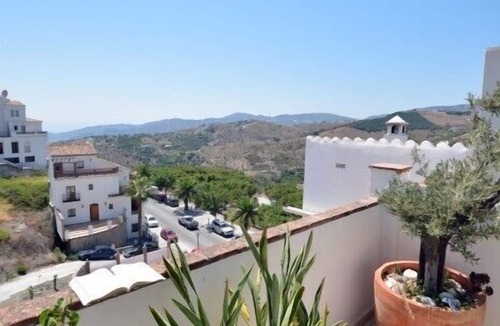 Frigiliana Apartment | Superb charm penthouse centrally located in Frigiliana - wifi air conditioning H/C
