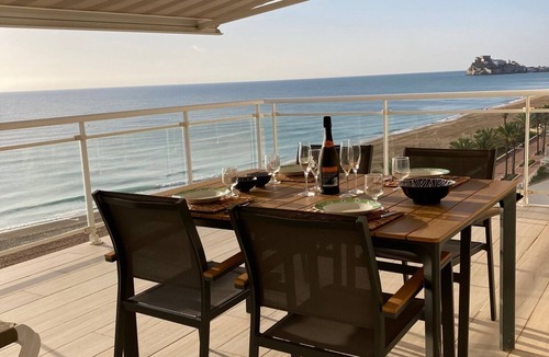 Peniscola Apartment | SUPERB TERRACE OVERLOOKING THE SEA, SWIMMING POOL, PEDESTRIAN AREA AND PRIVATE PARKING LOT