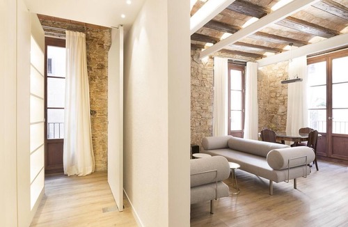 El Born Apartment | Superior Deluxe One Bedroom Apartment