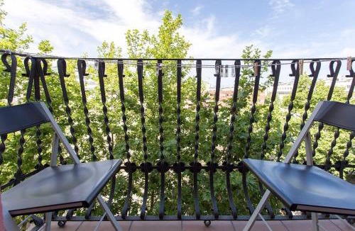 El Parc i la Llacuna del Poblenou Apartment | The Collection Barcelona - Sunny 3BD only for Families in Poblenou next to the sea!