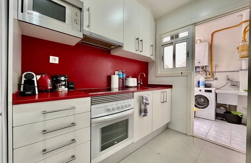 el Camp d'en Grassot i Gracia Nova Apartment | The Sagrada Penthouse