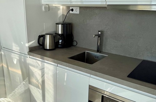 Marbella Seafront Promenade Apartment | TOP RENOVATED! 2 TERRACES! 2 BEDROOMS! GREAT LOCATION AND VIEW!