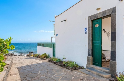 Poris de Abona Cottage | Traditional Canary house next to the Beach