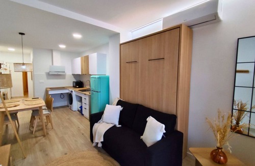 Torrefiel Apartment | Travel Habitat Orriols - Torrefiel Apartment