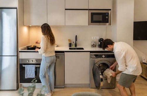 Nou Moles Apartment | Turia Park Loft I | 4 Guests | AC and WiFi | Near ZOO