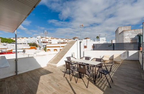 Ayamonte House | Typical Central House with Private Terrace and Wi-Fi