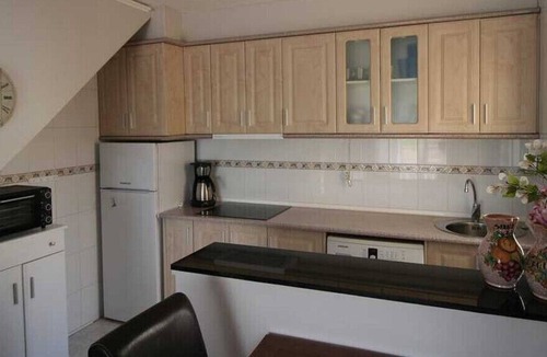 La Siesta Apartment | Upper bungalow with roof terrace