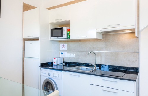 Mal Pas-Bon Aire House | Vacation Apartments 'Trevol Suits' with Sea Views, Wi-Fi, Air Conditioning, Sleeps 7