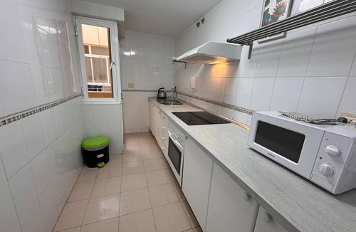El Medano Apartment | Vacation Apartment 'Alquilaencanarias-medano Lagos De' with Mountain View, Shared Pool and Wi-Fi