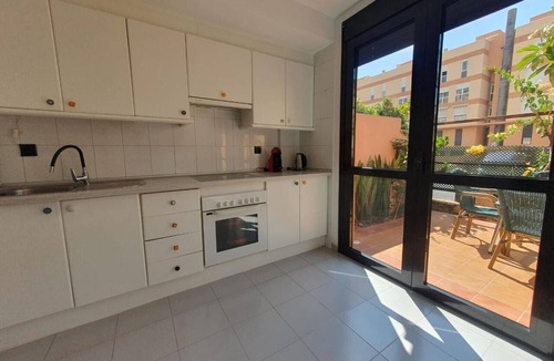 El Medano Apartment | Vacation Apartment 'Alquilaencanarias Duplex Beach' with Balcony and Wi-Fi