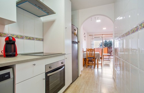 Parque Holandes Apartment | Vacation Apartment 'Los Tinajones' with Sea View, Shared Pool and Wi-Fi