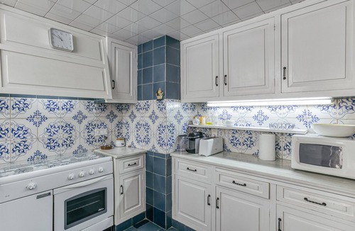 Sa Riera Apartment | Vacation Apartment "Mediterranean Paradise" near the Beach with Terrace and Wi-Fi