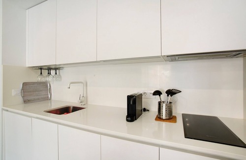 Los Llanos Apartment | Vacation Home 'Flying La Palma- Red' with Mountain View, Terrace & Wi-Fi