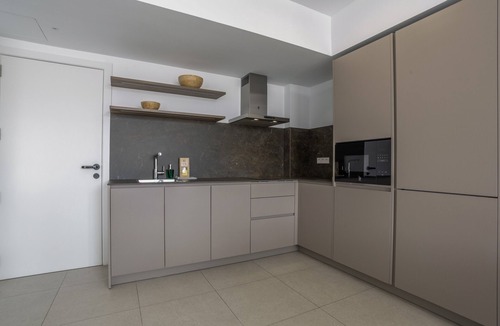 Santa Cruz de Tenerife Apartment | Vacation Apartment 'Obsidian Ático Mencey City' with Balcony, Wi-Fi and Air Conditioning