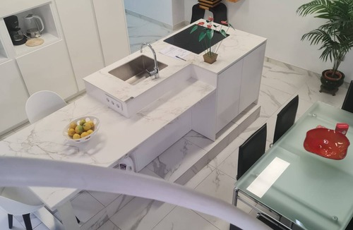Las Palmas de Gran Canaria House | Vacation Home "Blue sky-loft ático" with Terrace & Wi-Fi
