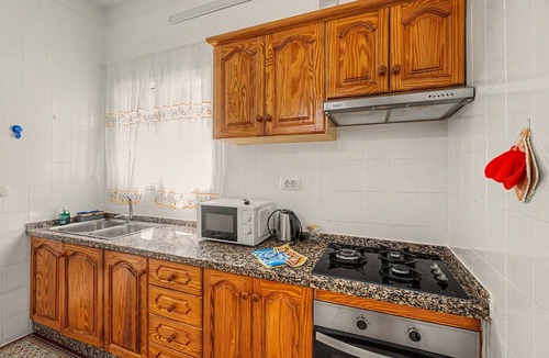 San Isidro House | Vacation Home 'Casa Abuela' with Private Terrace and Wi-Fi