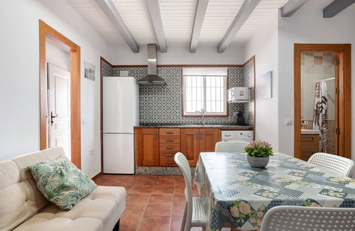 Barrio Nuevo House | Vacation Home "Casa Sheila" with Private Pool, 2 Private Terraces & Wi-Fi