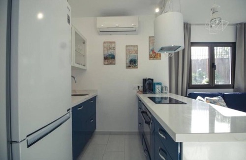 Playa del Ingles House | Vacation Home 'Bungalow Portos' with Private Garden, Shared Pool and Wi-Fi