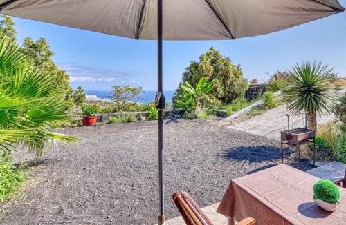 Puerto Naos House | Vacation Home 'Finca La Charquita' with Sea View, Private Terrace & Wi-Fi