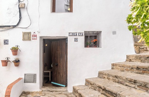 Casares House | Vacation Home "Finca Eva 34 Montañas y Mar" with Terrace & Wi-Fi