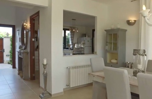 Cala Santany House | Vacation Home "Ocean Blues" with Private Pool, Shared Terrace & Wi-Fi