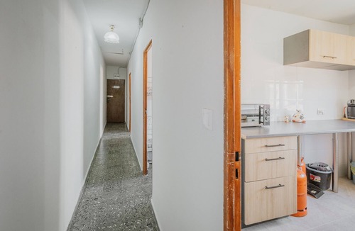 Navaluenga House | Vacation Home 'Pisito De Pueblo II' with Mountain View, Wi-Fi, and Air Conditioning