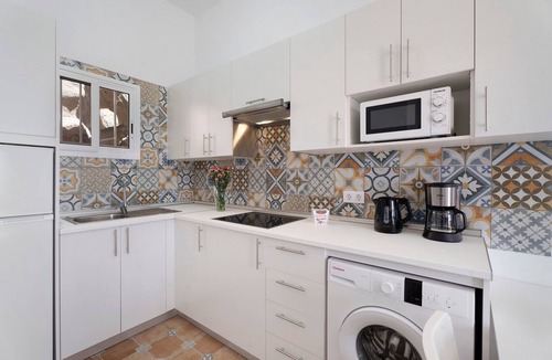 San Miguel de Abona Apartment | Vacation 'La Sabina De Manuel3' with Sea View, Private Terrace and Wi-Fi