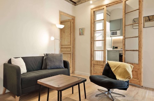 Sants-Badal Apartment | Ventura Plaja Camp Nou 1