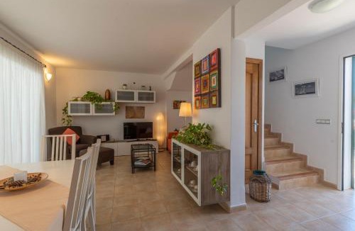 Punta Grossa House | Villa 8, chalet pareado con jardín y piscina