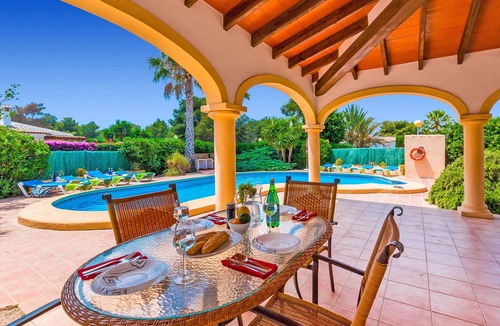 Costa Nova Villa | Villa Bentley by Villa Plus