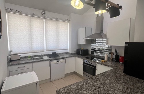 Pinar del Advocat Ski Chalet | VILLA CHIC | Private pool | close to town and beach (1,5 km. aprox.)