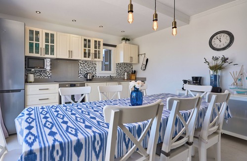 Portopetro House | Villa Clara-Guadi for 12 people, heated pool, air con, Wi-Fi, panoramic terrace