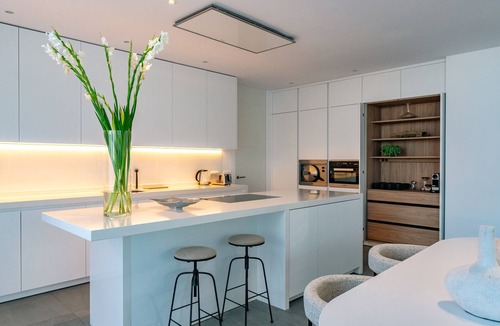 New Golden Mile Villa | Villa 'Dominica' with Sea View, Wi-Fi and Air Conditioning