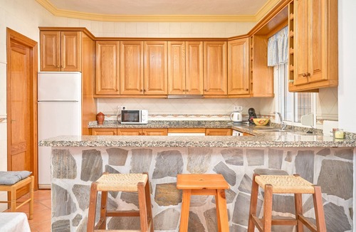 Frigiliana Villa | Villa 'El Peli' with Sea View, Wi-Fi and Air Conditioning