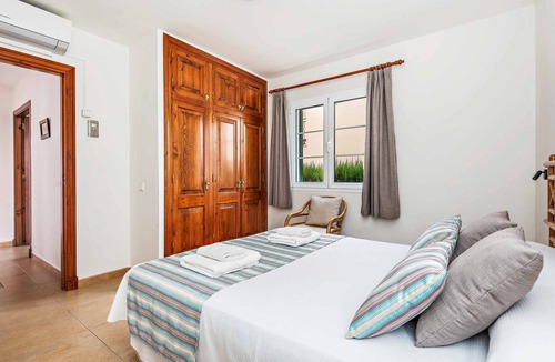 Serpentona Villa | Villa Galdana Rosa - Four Bedroom Villa, Sleeps 8