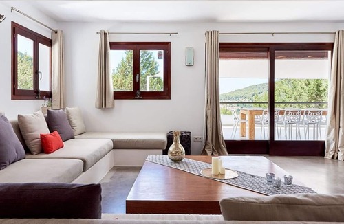 Sant Josep de sa Talaia Villa | Villa in Es Cubells with 6 bedrooms sleeps 12