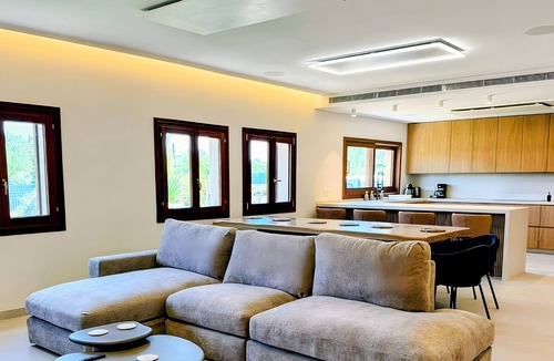 Crestatx Villa | Villa Levante Freshly Renovated for 2026 - With Wi-Fi, Air Conditioning, and Heated Pool