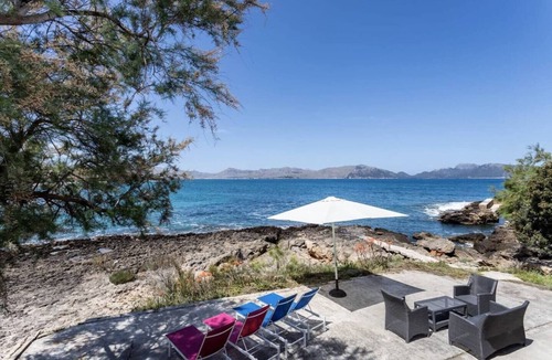 Mal Pas-Bon Aire House | VILLA MAL PAS - Modern villa with direct sea views.