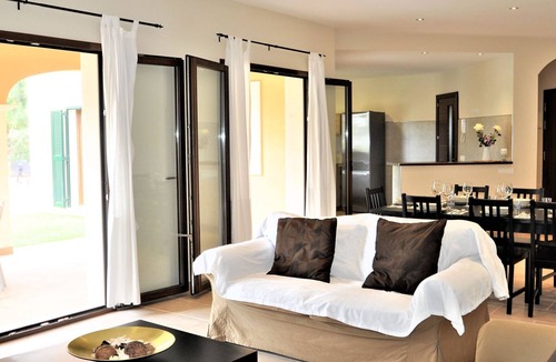 Vallgornera House | VILLA MONICA en barrio residencial de Cala Pi para 6 personas con piscina priva by Interhome