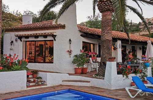 Salobrena Villa | Villa 'Paraíso Azul' with Sea Views, Wi-Fi and Air Conditioning