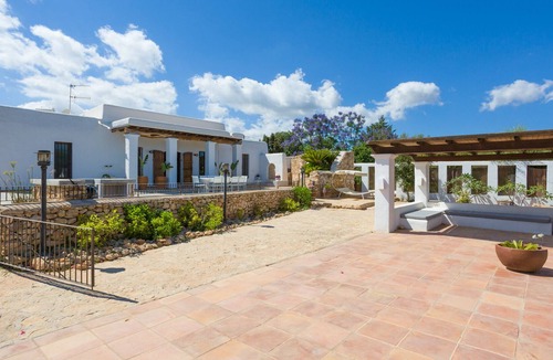 Sant Rafael de Sa Creu Villa | Villa Paraiso, authentic finca, in the center of the island