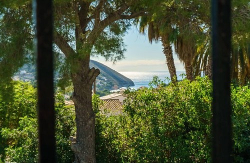 Arnella House | Villa Romantica by Interhome