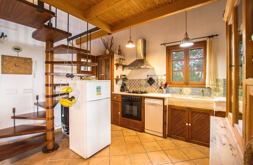 Selva Villa | Villa 'Sa Garriga De Can Barratot' with Mountain View, Wi-Fi and Air Conditioning