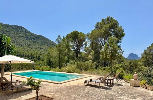 Sant Josep de sa Talaia Villa | Villa 'Saljub De Can Sergent' with Mountain View, Wi-Fi and Air Conditioning