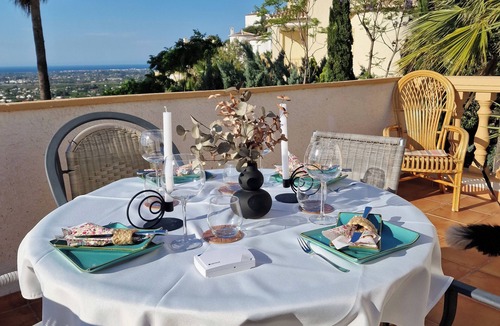 Pedreguer Villa | Villa Santos, for 4 people with a great view and a large garden