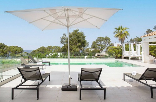 Cala Vadella Ski Chalet | Villa Sargantana