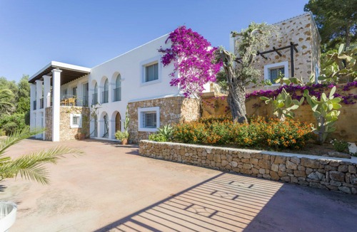 Puig d'en Valls Villa | Villa Savines close to Ibiza Town