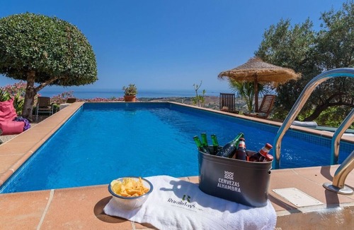 Cajiz Villa | Villa Selena de Cajiz by Ruralidays